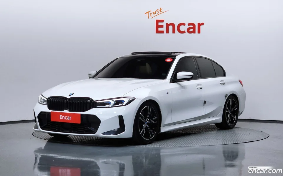 BMW 3 Series 320i M 2023 — фото 1, купить с доставкой в Москву
