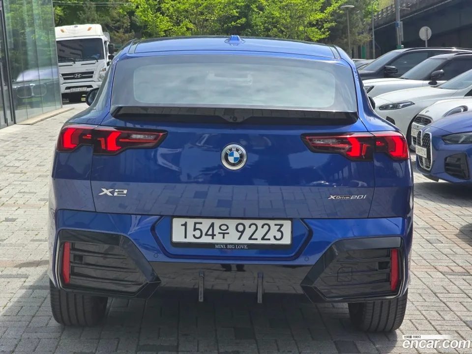 BMW X2 xDrive 20i M 2025 — thumbnail 3
