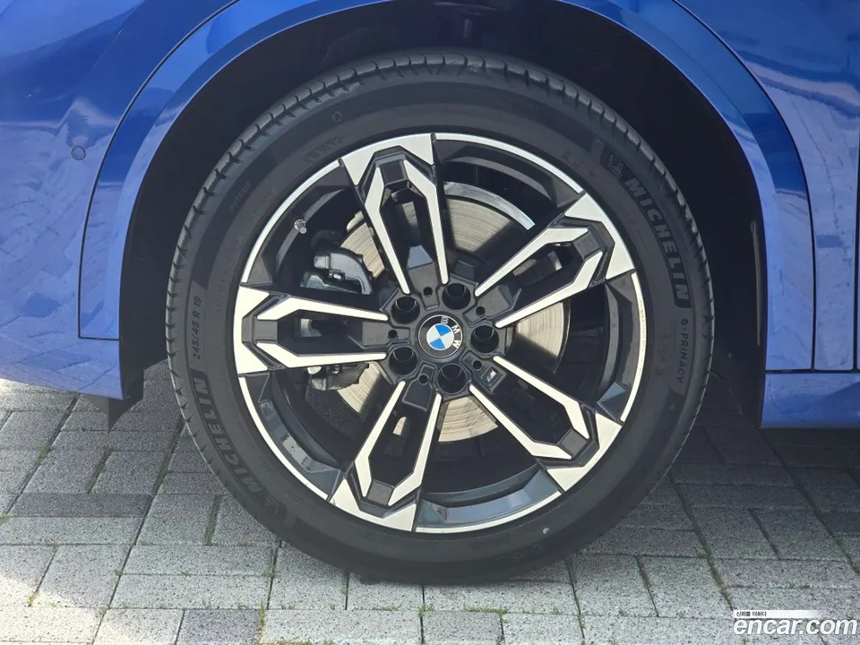 BMW X2 xDrive 20i M 2025 — thumbnail 5