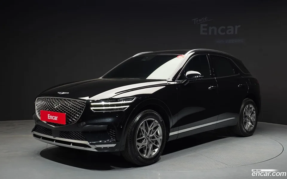 Genesis GV70 2.5T AWD 2023 — фото 1, купить с доставкой в Москву