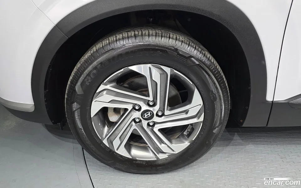 Hyundai SantaFe 2.2 4WD 2023 — миниатюра 5
