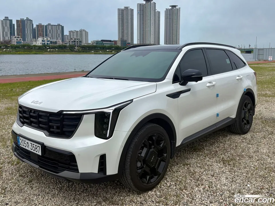 Kia Sorento 2.5T 4WD 2025 — фото 1, купить с доставкой в Москву