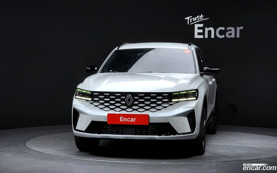 Renault Samsung Grand Koleos 1.5 E-TECH 2WD 2024 — миниатюра 3