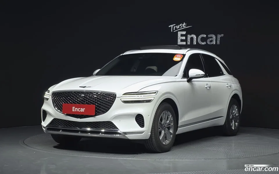 Genesis GV70 2.5T 2WD 2023 — фото 1, купить с доставкой в Москву