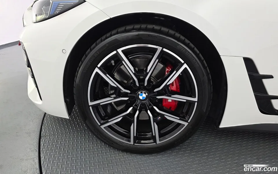 BMW 4 Series 420i M 2025 — миниатюра 5