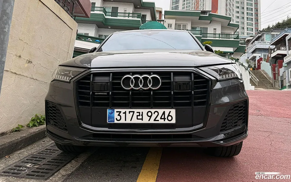 Audi Q7 (4M) 55 TFSI 2023 — фото 1, купить с доставкой в Москву