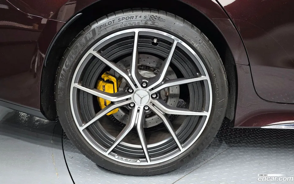 Mercedes-Benz AMG GT 4 43 4MATIC+ 2022 — миниатюра 2