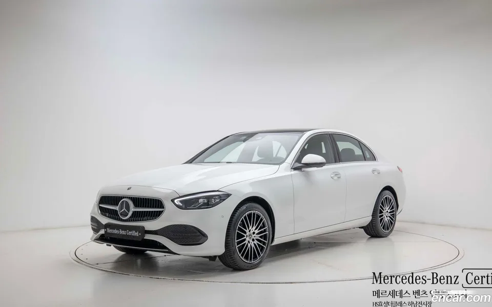 Mercedes-Benz C-Class C200 2025 — фото 1, купить с доставкой в Москву
