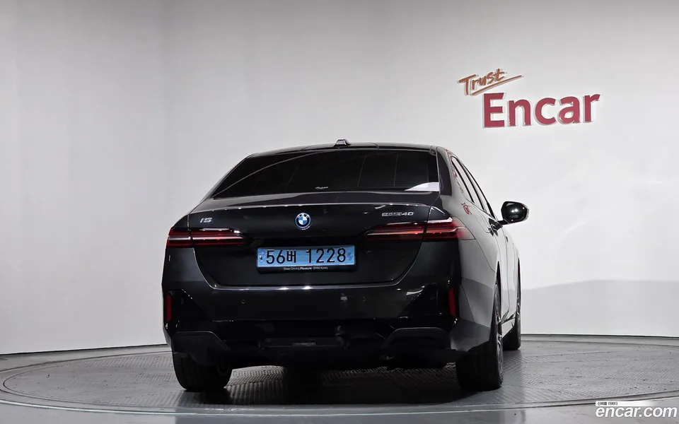 BMW i5 eDrive 40 M 2024 — миниатюра 4
