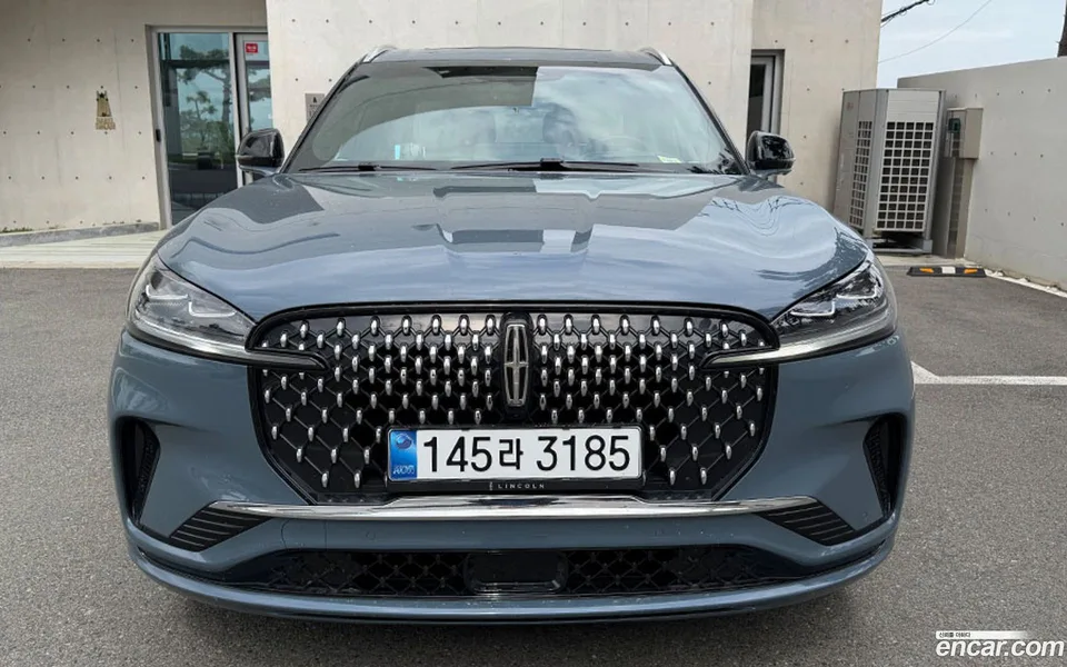 Lincoln Aviator 2025