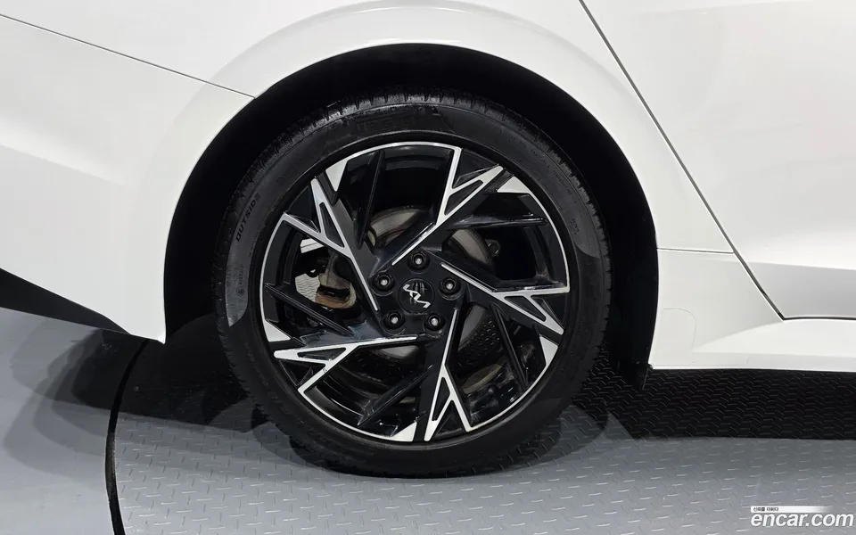Kia K5 Hybrid 2024 — миниатюра 2