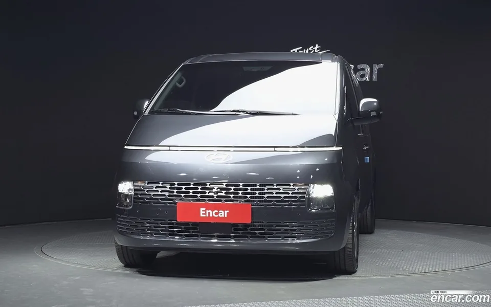 Hyundai Staria 4WD 9 2024 — миниатюра 3