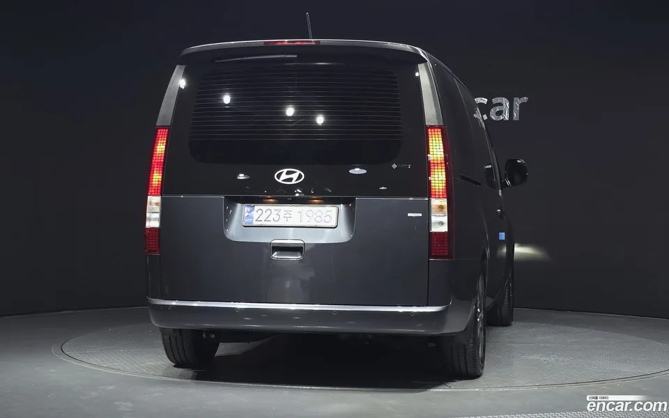 Hyundai Staria 4WD 9 2024 — миниатюра 4