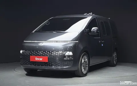 Hyundai Staria 2024 купить в Москве