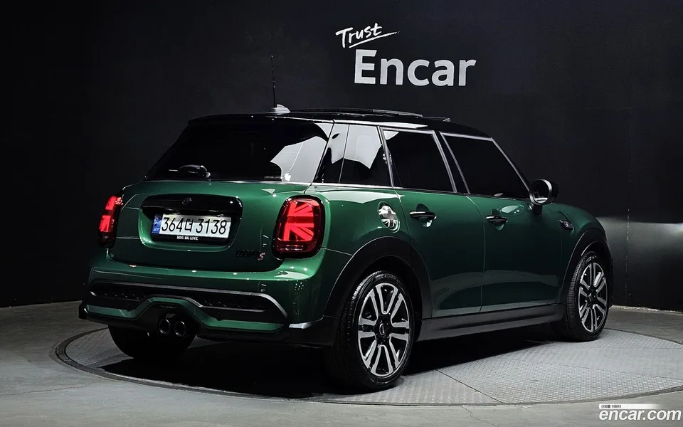 MINI Cooper S 5 2024 — миниатюра 2