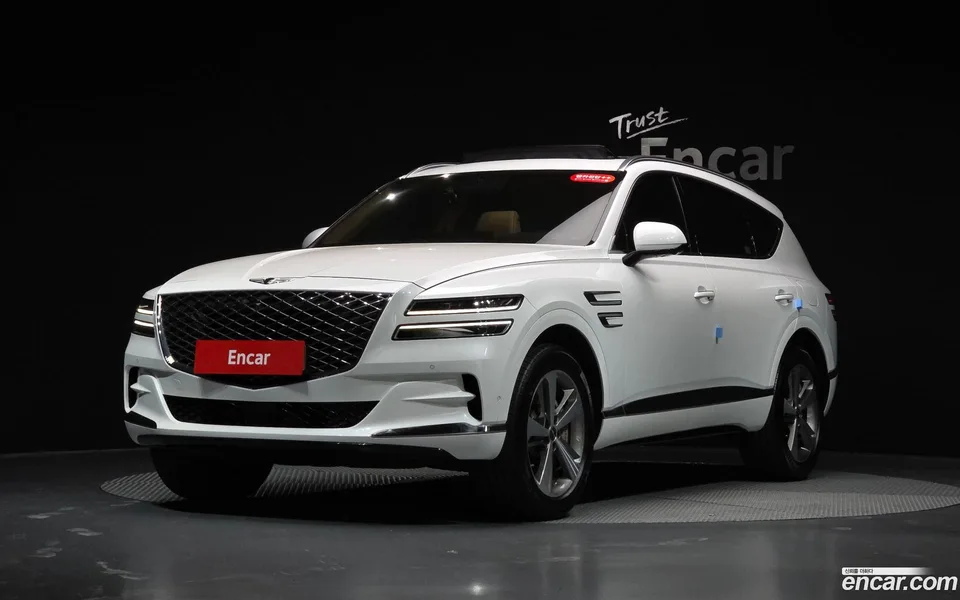 Genesis GV80 2.5T AWD 2023 — фото 1, купить с доставкой в Москву