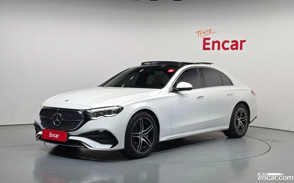 Mercedes-Benz E-Class E300 4MATIC AMG Line 2025 — фото 1, купить с доставкой в Москву