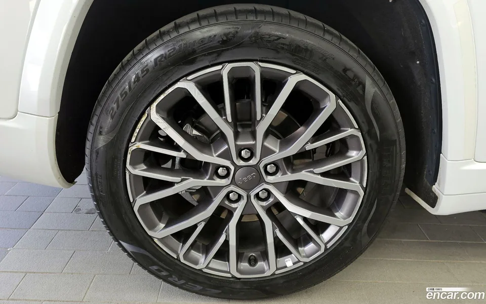 Jeep Grand Cherokee L 3.6 2023 — миниатюра 2