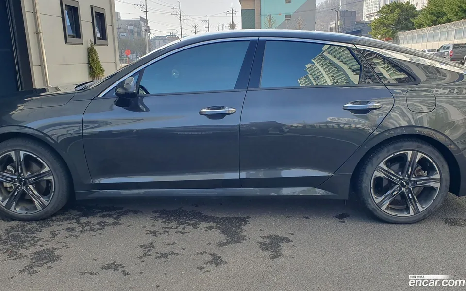 Kia K5 Hybrid 2023 — миниатюра 3