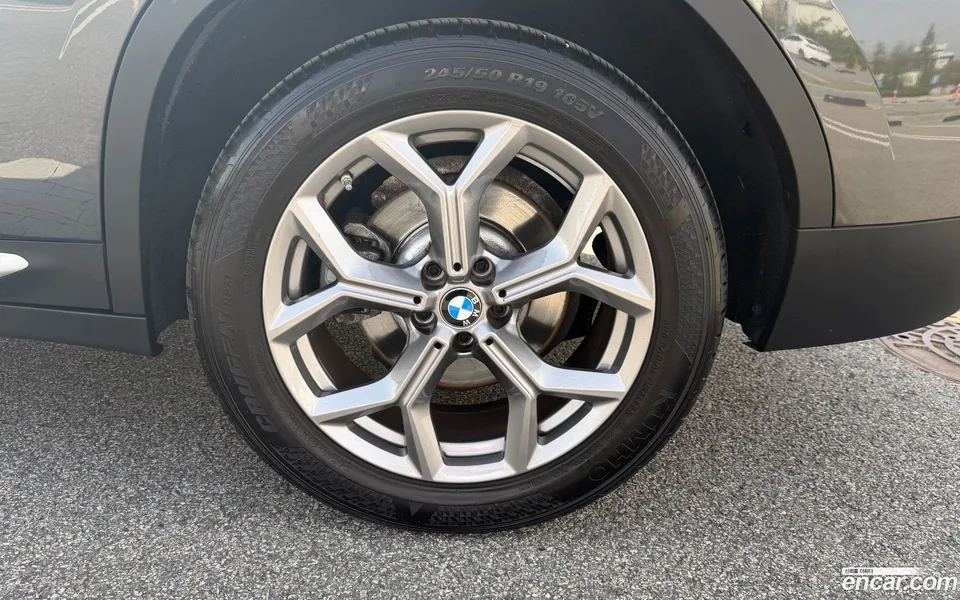 BMW X4 xDrive20i xLine 2022 — миниатюра 2