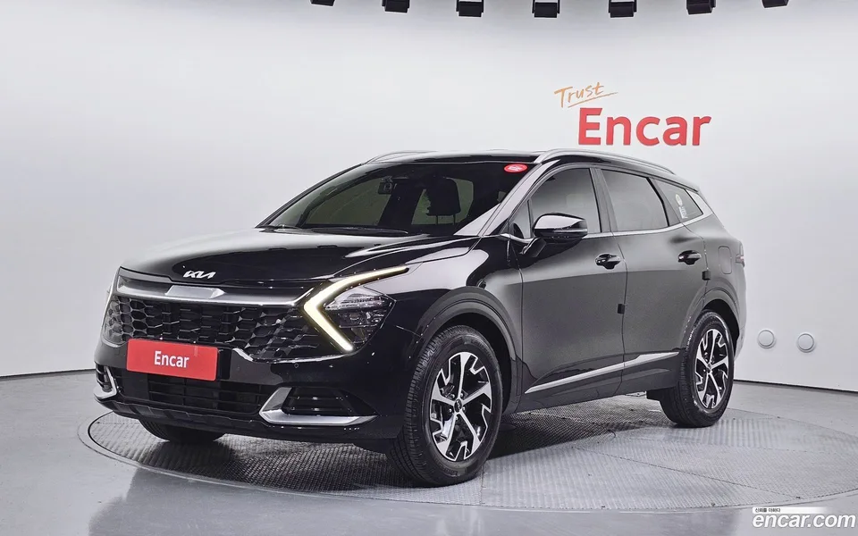 Kia Sportage Hybrid 2WD 2022 — фото 1, купить с доставкой в Москву