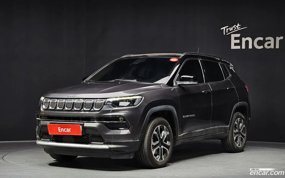 Jeep Compass 2.4 AWD 2022 — фото 1, купить с доставкой в Москву