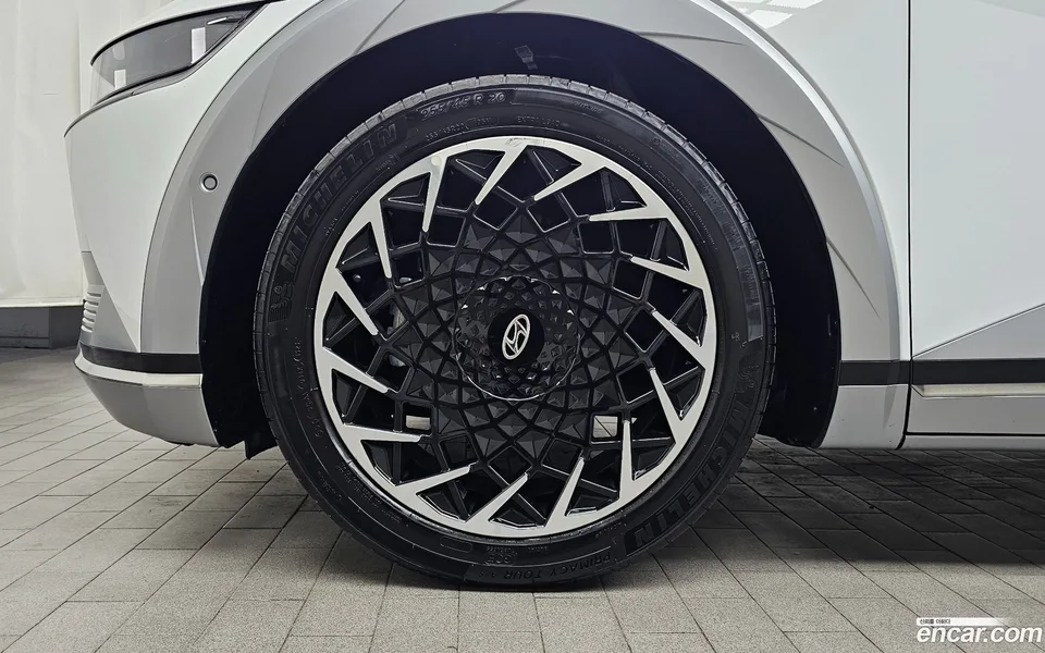 Hyundai Ioniq 5 2024 — миниатюра 2