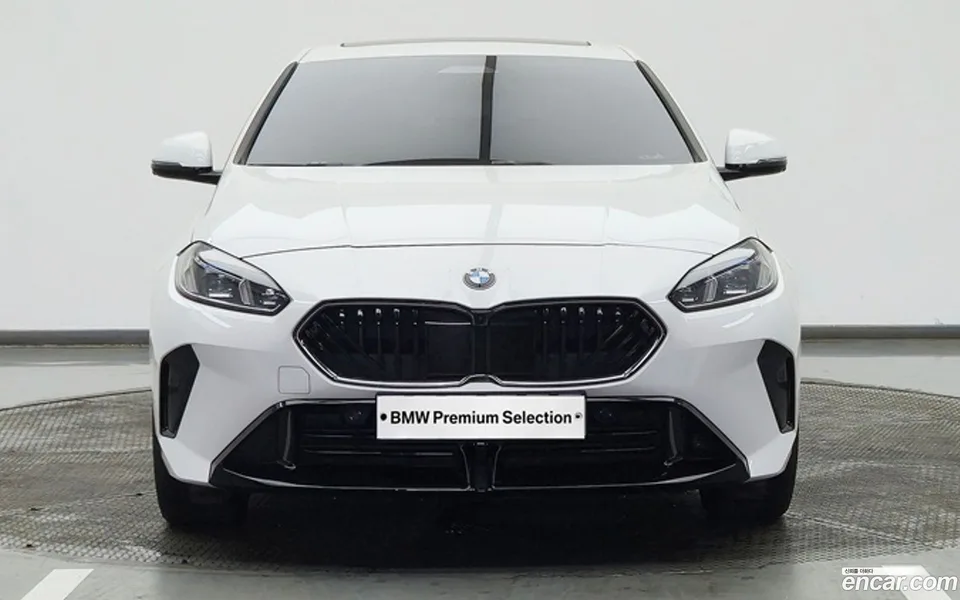 BMW 2 Series Gran Coupe 228 xDrive M 2025 — миниатюра 3