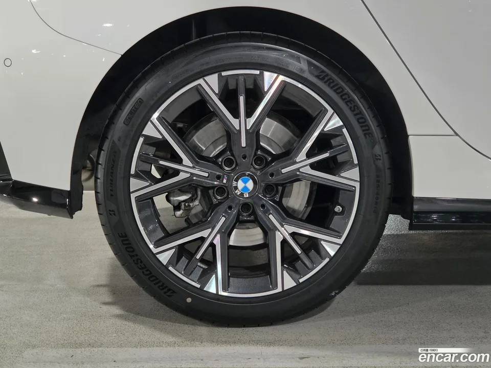 BMW 1 Series 120 M 2025 — миниатюра 2