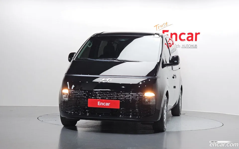 Hyundai Staria 9 2023 — миниатюра 3