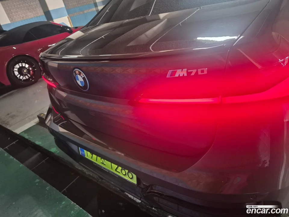 BMW i7 M70 xDrive M 2025 — миниатюра 4