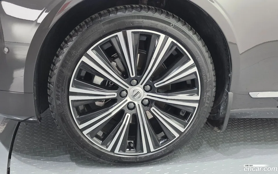 Volvo S90 B5 2023 — миниатюра 2