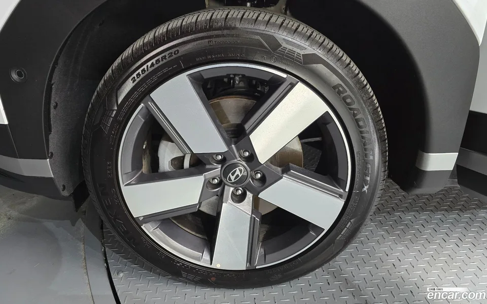 Hyundai SantaFe 2.5T 2WD 2025 — миниатюра 5