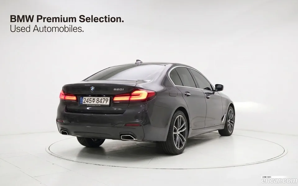 BMW 5 Series 520i M 2023 — миниатюра 2