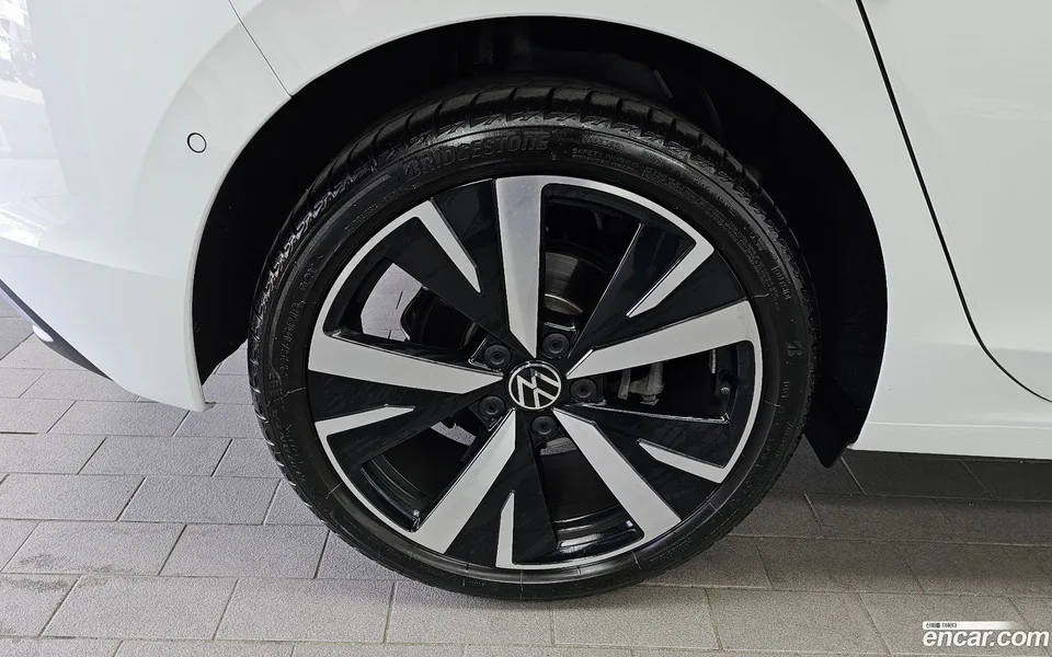 Volkswagen Golf 2.0 TDI 2025 — миниатюра 2