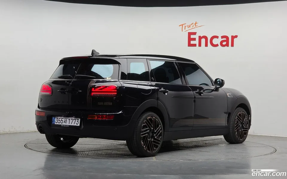 MINI Cooper Clubman 2024 — миниатюра 2