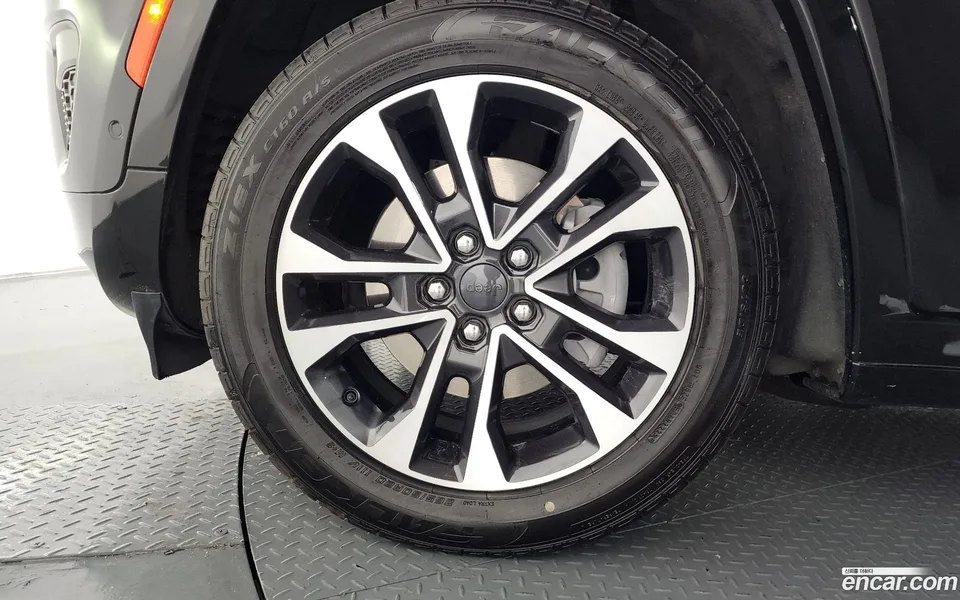 Jeep Grand Cherokee 3.6 2023 — миниатюра 5