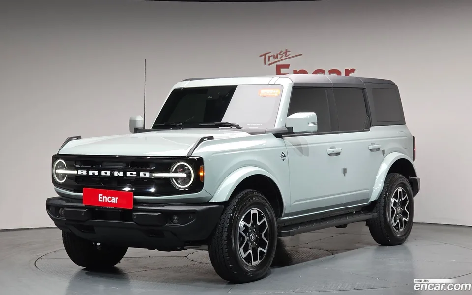 Ford Bronco 2.3 2024 — фото 1, купить с доставкой в Москву