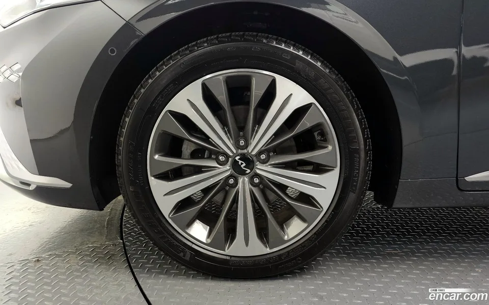 Kia K8 Hybrid 2023 — миниатюра 2