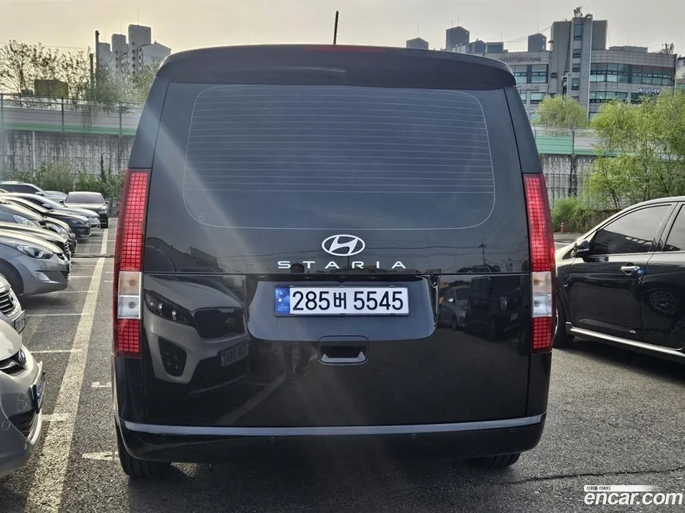 Hyundai Staria HEV 1.6 9 2025 — миниатюра 4