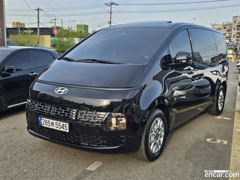 Hyundai Staria HEV 1.6 9 2025 — фото 1, купить с доставкой в Москву