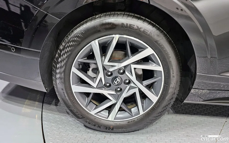 Hyundai Grandeur 2.5 2WD 2023 — миниатюра 5