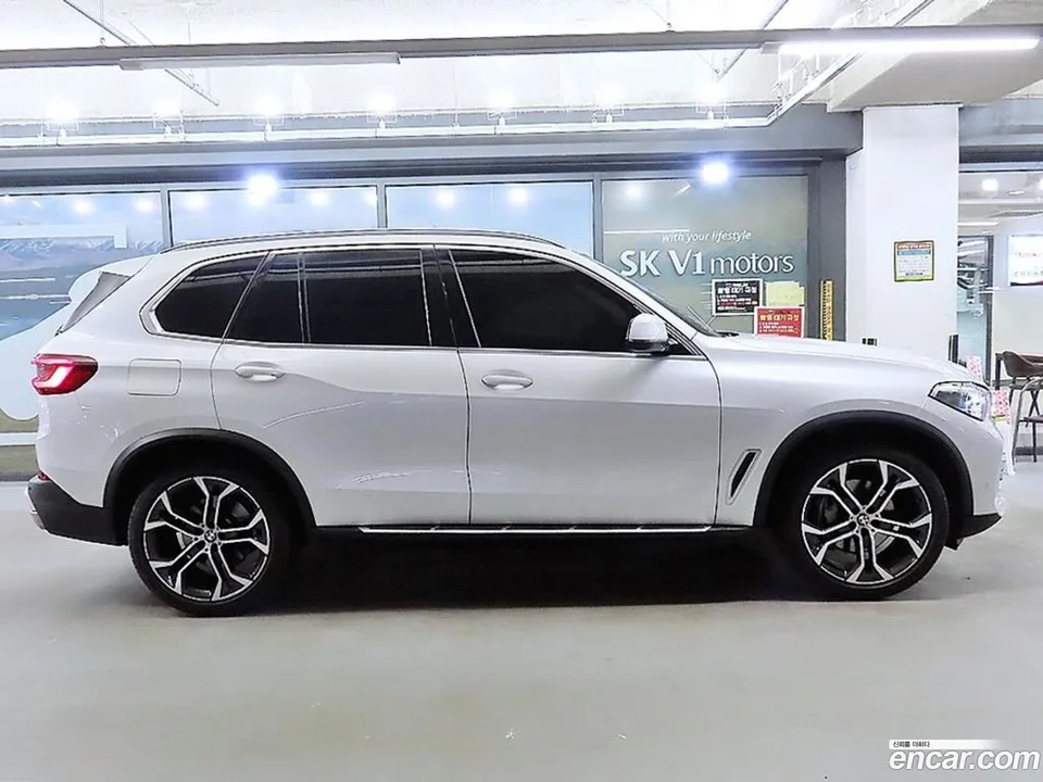 BMW X5 xDrive 30d xLine 2022 — миниатюра 3
