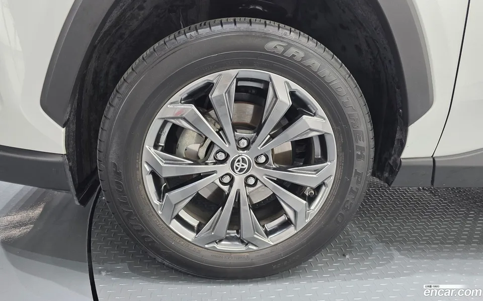 Toyota RAV4 2.5 4WD LTD 2024 — миниатюра 2