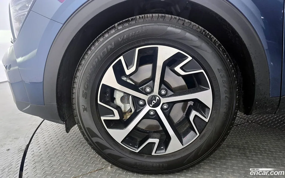 Kia Sportage Hybrid 2WD 2023 — миниатюра 2