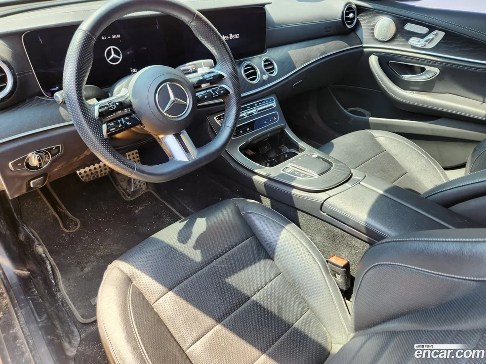 Mercedes-Benz E-Class E220d 4MATIC AMG Line 2022 — миниатюра 2