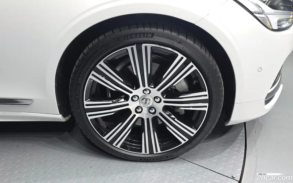 Volvo S90 B6 AWD 2024 — миниатюра 2
