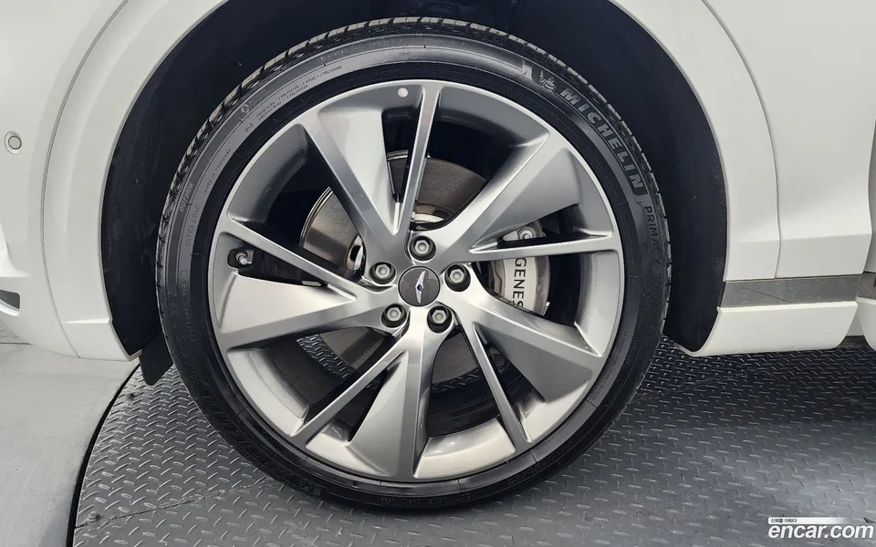 Genesis GV70 2.5T AWD 2023 — миниатюра 5