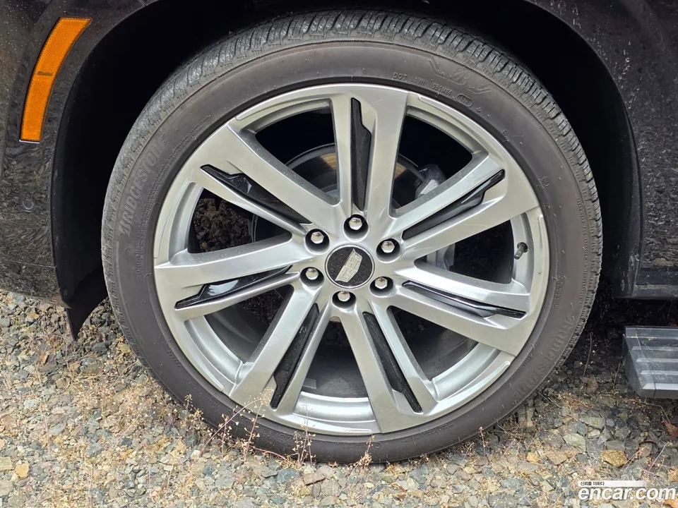 Cadillac Escalade 6.2 2025 — миниатюра 2