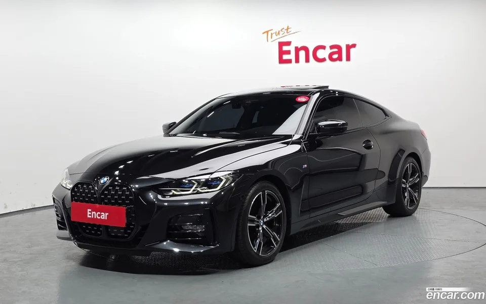 BMW 4 Series 420i M 2022 — фото 1, купить с доставкой в Москву